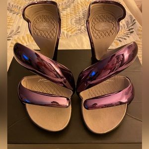 Julian Hakes London purple metallic